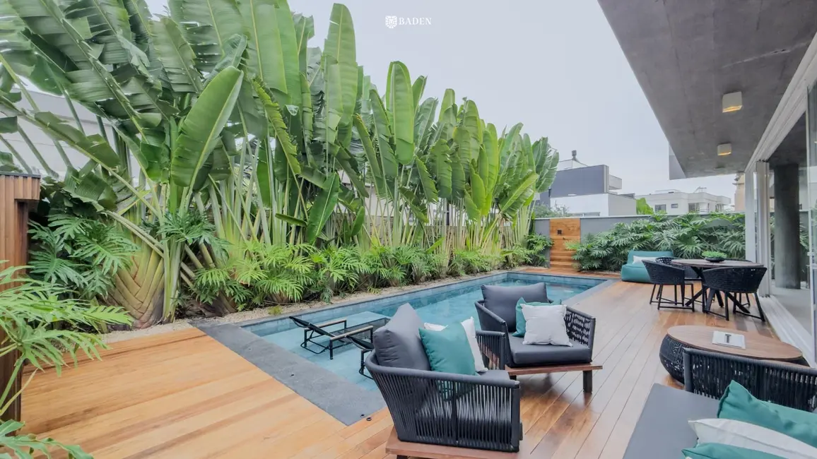 Foto 8 de Casa com 3 quartos à venda, 366m2 em Balneario Camboriu - SC