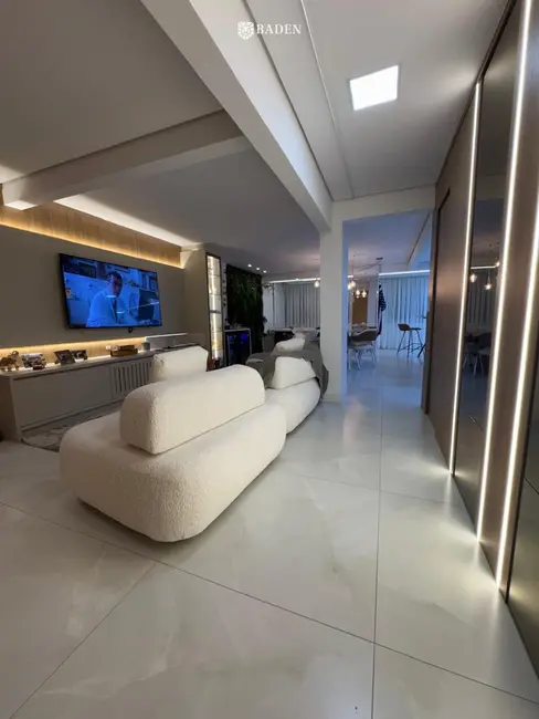 Foto 2 de Apartamento com 4 quartos à venda, 180m2 em Centro, Balneario Camboriu - SC