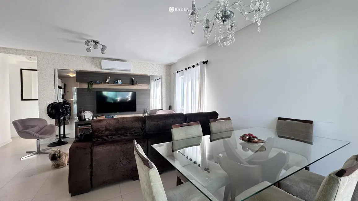 Apartamento com 2 quartos à venda, 90m2 em Pioneiros, Balneario Camboriu - SC - imagem 3 Foto 3 de Apartamento com 2 quartos à venda, 90m2 em Pioneiros, Balneario Camboriu - SC