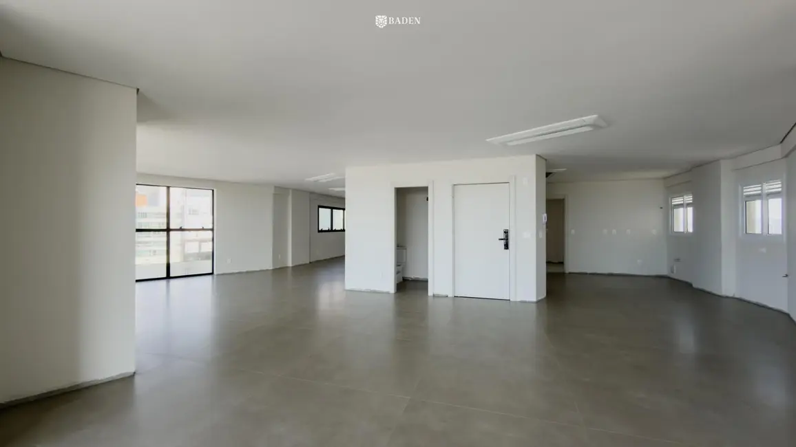Apartamento com 4 quartos à venda, 312m2 em Centro, Itajai - SC - imagem 5 Foto 5 de Apartamento com 4 quartos à venda, 312m2 em Centro, Itajai - SC