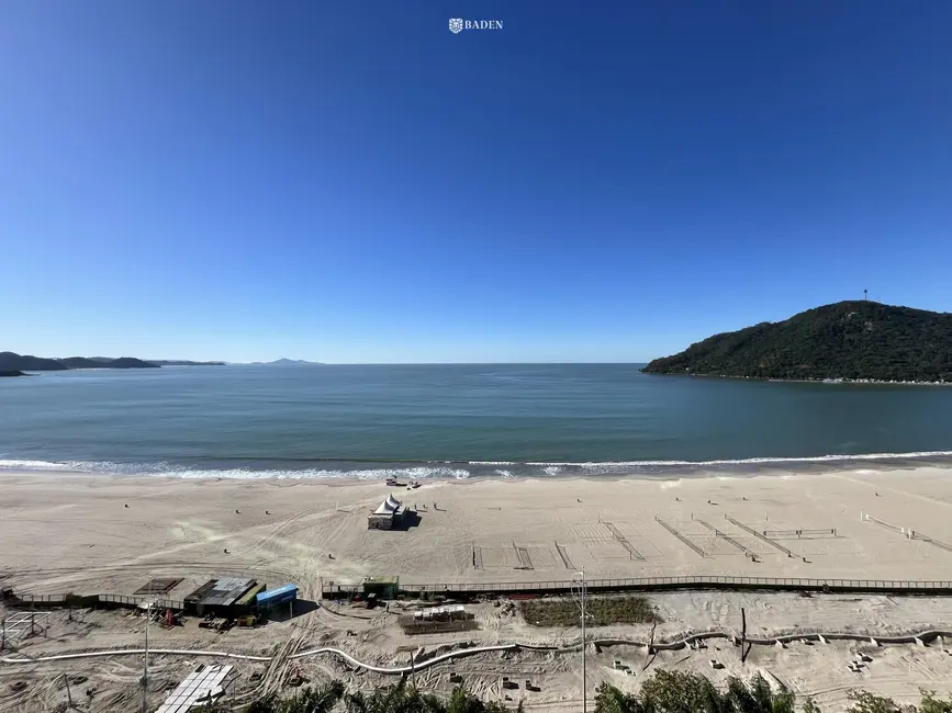 Apartamento com 4 quartos para alugar, 316m2 em Balneario Camboriu - SC - imagem 7 Foto 7 de Apartamento com 4 quartos para alugar, 316m2 em Balneario Camboriu - SC
