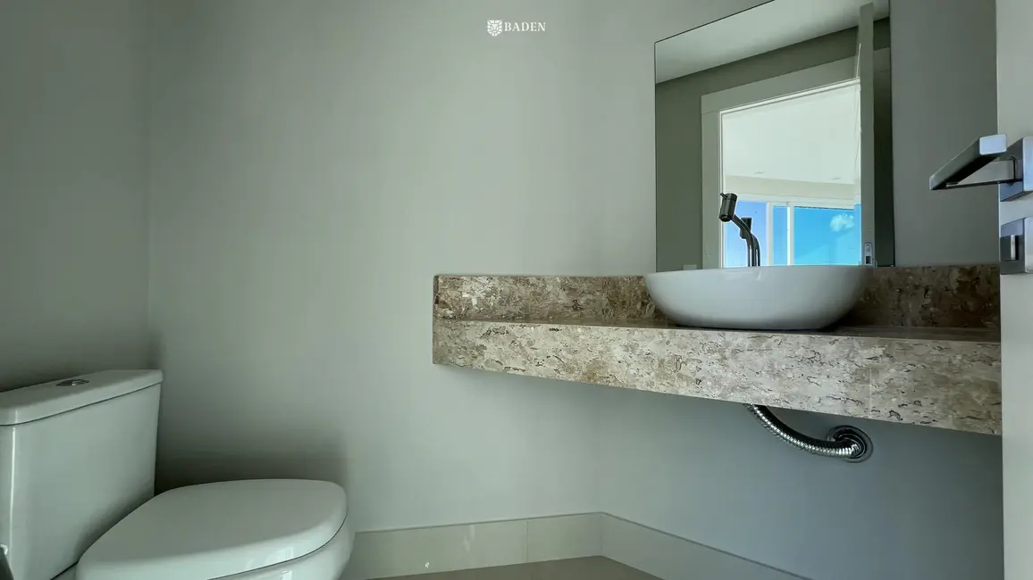 Foto 7 de Apartamento com 4 quartos para alugar, 130m2 em Centro, Balneario Camboriu - SC