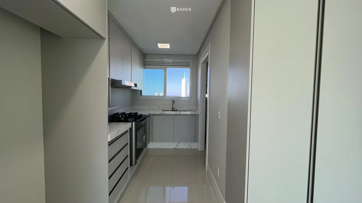 Foto 9 de Apartamento com 4 quartos para alugar, 130m2 em Centro, Balneario Camboriu - SC