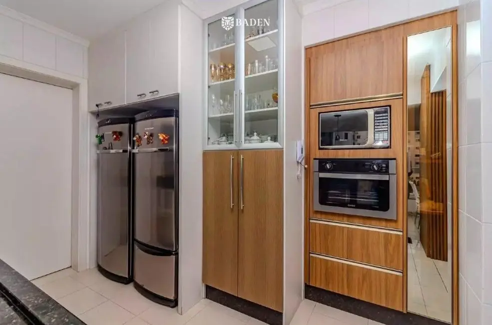 Apartamento com 3 quartos à venda, 104m2 em Centro, Balneario Camboriu - SC - imagem 2 Foto 2 de Apartamento com 3 quartos à venda, 104m2 em Centro, Balneario Camboriu - SC