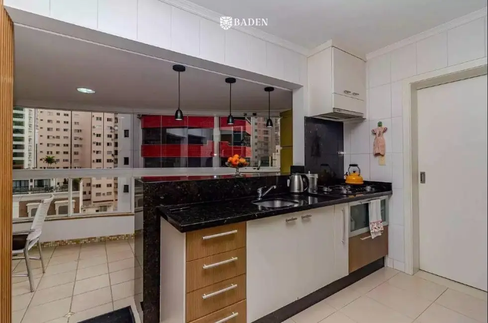 Apartamento com 3 quartos à venda, 104m2 em Centro, Balneario Camboriu - SC - imagem 7 Foto 7 de Apartamento com 3 quartos à venda, 104m2 em Centro, Balneario Camboriu - SC