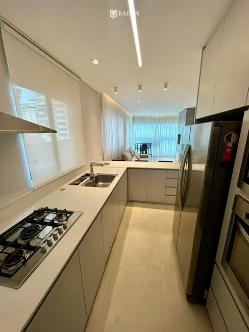 Foto 8 de Apartamento com 3 quartos à venda, 116m2 em Meia Praia, Itapema - SC