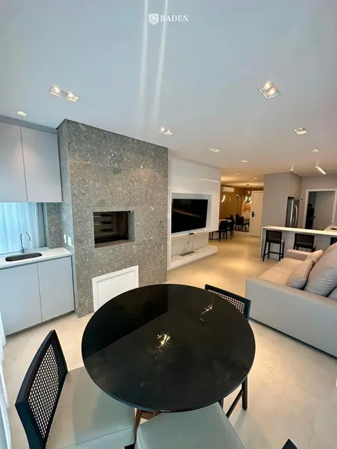 Foto 3 de Apartamento com 3 quartos à venda, 116m2 em Meia Praia, Itapema - SC