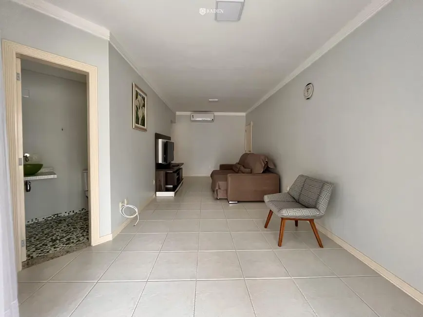 Foto 4 de Apartamento com 3 quartos para alugar, 124m2 em Pioneiros, Balneario Camboriu - SC
