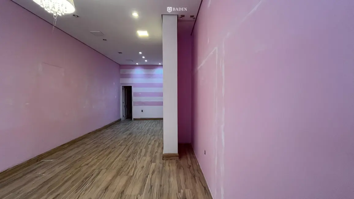 Foto 7 de Sala Comercial com 1 quarto para alugar, 41m2 em Centro, Balneario Camboriu - SC