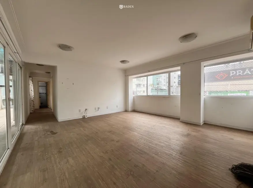 Foto 6 de Prédio Inteiro com 8 quartos para alugar, 600m2 em Centro, Balneario Camboriu - SC