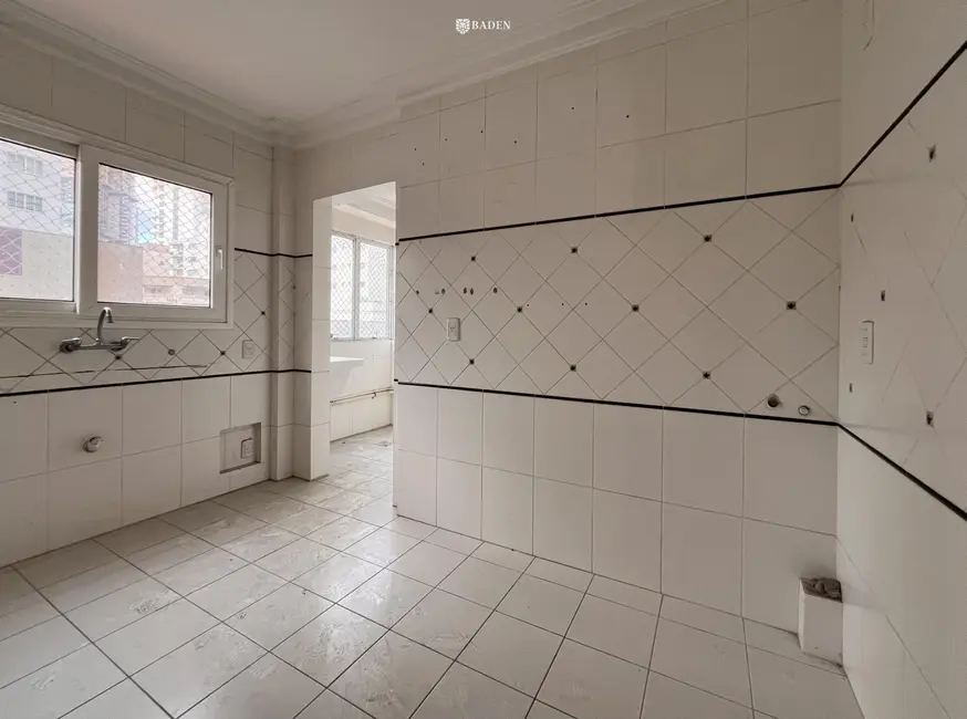 Foto 7 de Prédio Inteiro com 8 quartos para alugar, 600m2 em Centro, Balneario Camboriu - SC