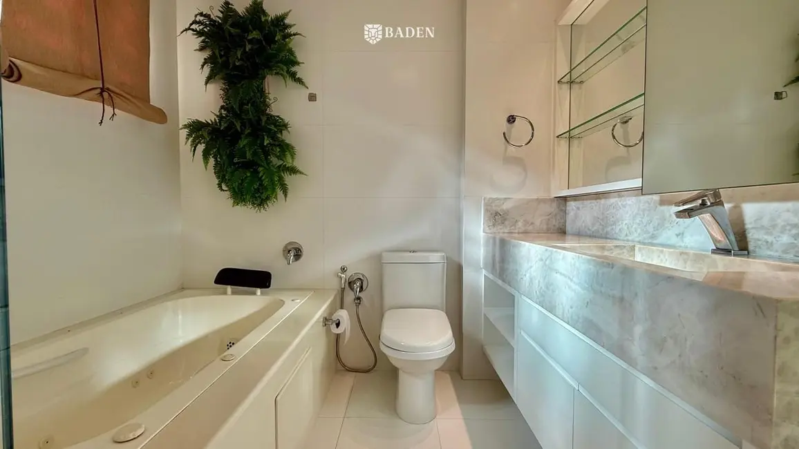 Apartamento com 4 quartos à venda, 161m2 em Balneario Camboriu - SC - imagem 7 Foto 7 de Apartamento com 4 quartos à venda, 161m2 em Balneario Camboriu - SC