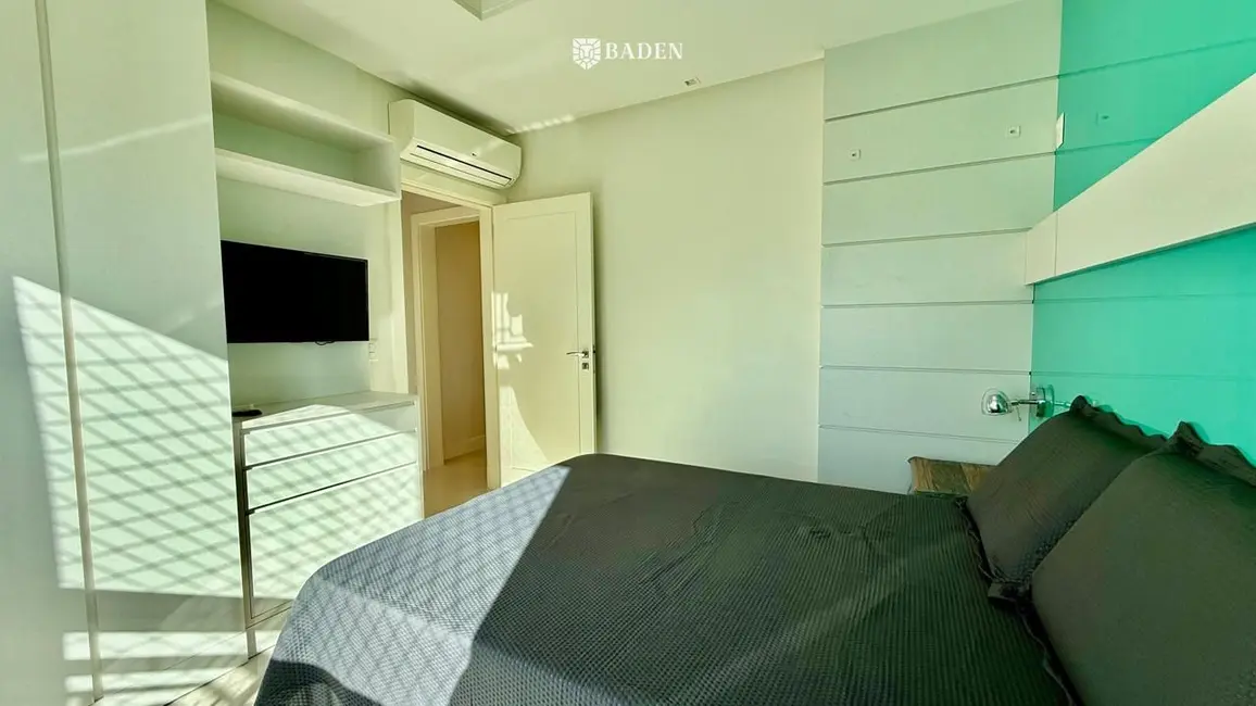 Apartamento com 4 quartos à venda, 161m2 em Balneario Camboriu - SC - imagem 8 Foto 8 de Apartamento com 4 quartos à venda, 161m2 em Balneario Camboriu - SC