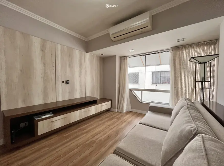 Foto 4 de Apartamento com 2 quartos para alugar, 80m2 em Centro, Balneario Camboriu - SC