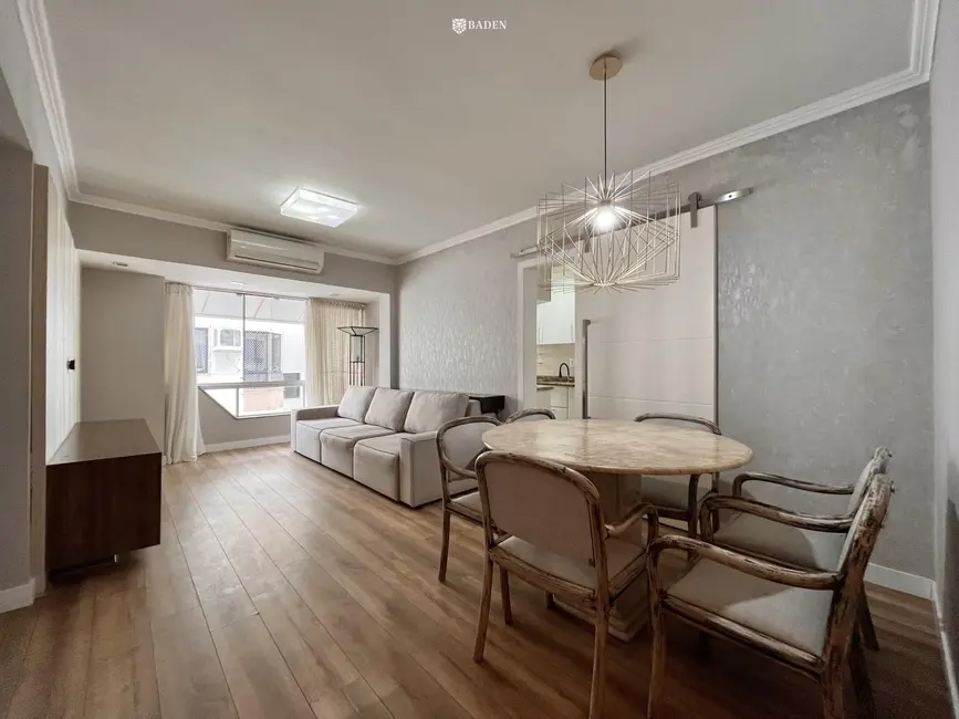 Foto 3 de Apartamento com 2 quartos para alugar, 80m2 em Centro, Balneario Camboriu - SC