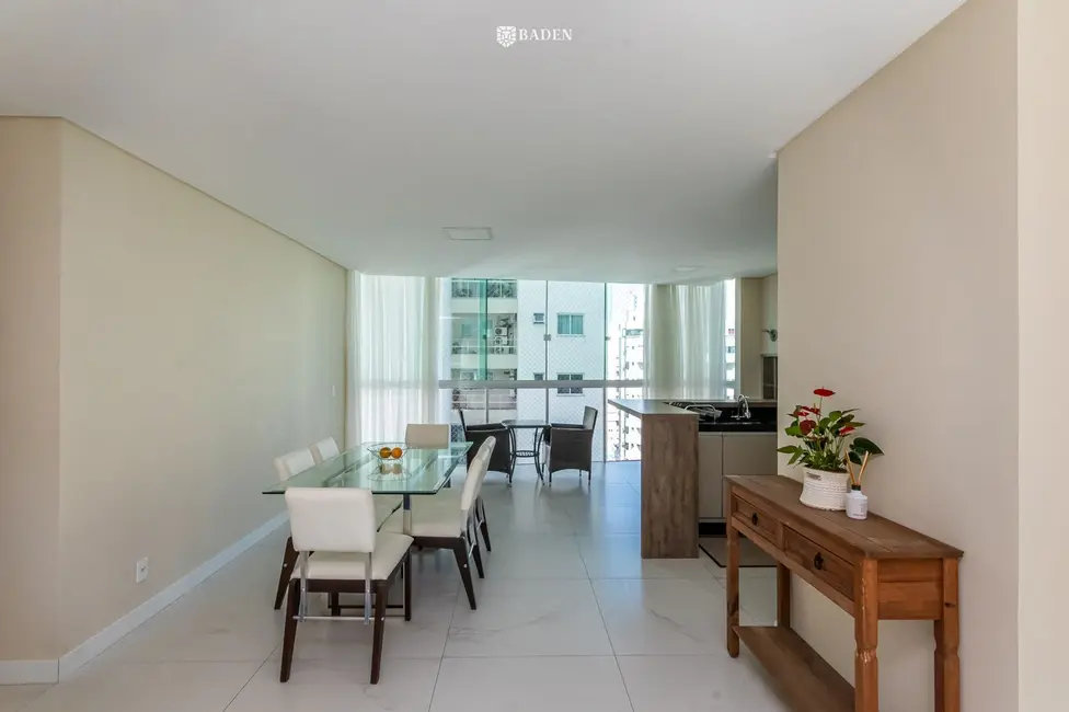 Apartamento com 4 quartos à venda, 132m2 em Pioneiros, Balneario Camboriu - SC - imagem 6 Foto 6 de Apartamento com 4 quartos à venda, 132m2 em Pioneiros, Balneario Camboriu - SC