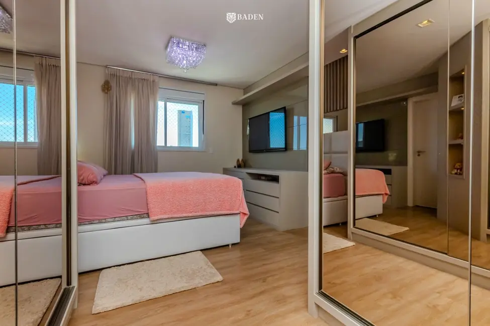 Foto 4 de Apartamento com 4 quartos à venda, 140m2 em Centro, Balneario Camboriu - SC