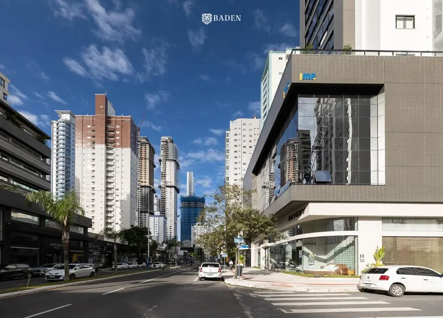 Apartamento com 4 quartos à venda, 185m2 em Centro, Balneario Camboriu - SC - imagem 1 Foto 1 de Apartamento com 4 quartos à venda, 185m2 em Centro, Balneario Camboriu - SC