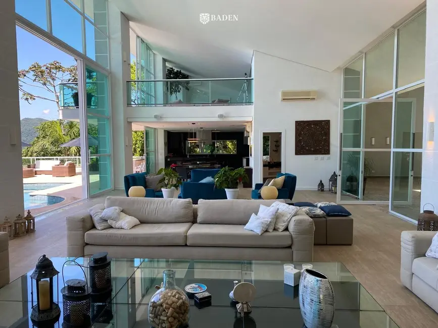 Foto 5 de Casa com 6 quartos à venda, 907m2 em Praia do Estaleirinho, Balneario Camboriu - SC