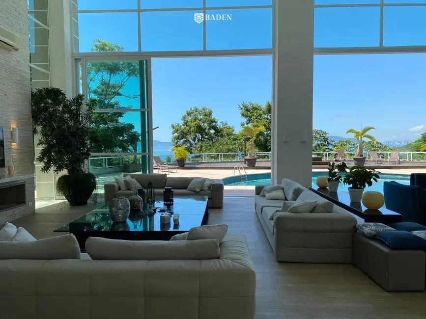 Foto 1 de Casa com 6 quartos à venda, 907m2 em Praia do Estaleirinho, Balneario Camboriu - SC