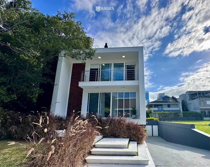 Foto 2 de Casa com 4 quartos à venda, 873m2 em Itajai - SC