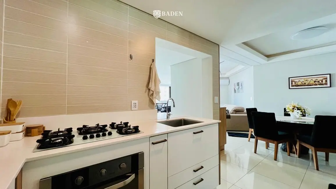 Foto 9 de Apartamento com 2 quartos para alugar, 91m2 em Pioneiros, Balneario Camboriu - SC