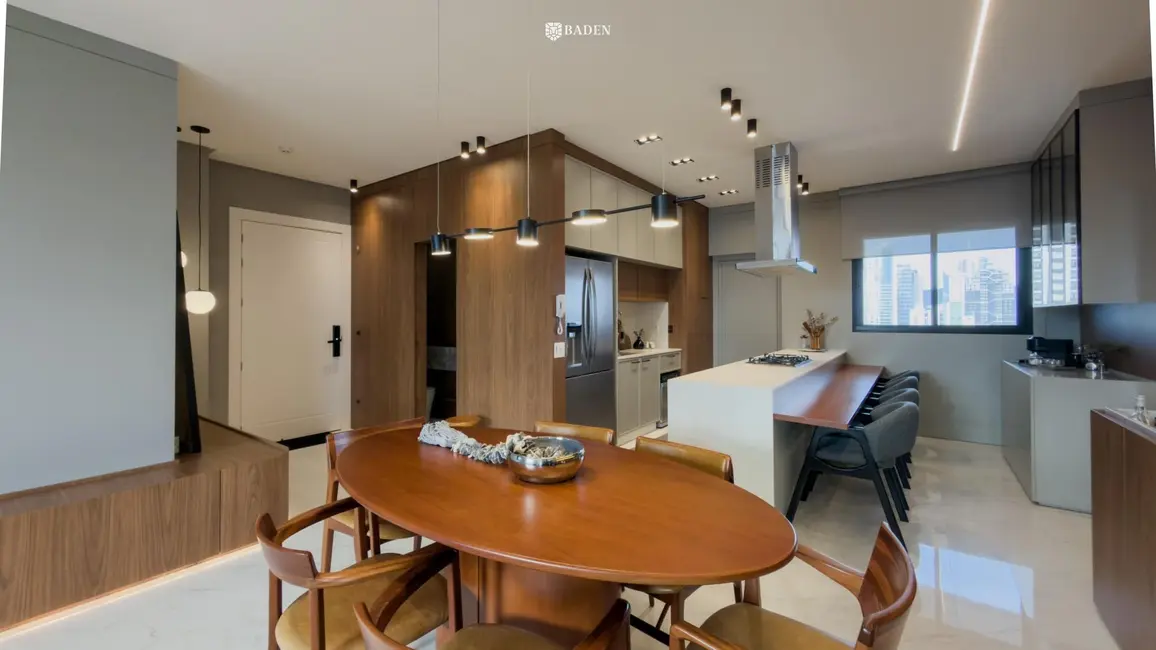 Apartamento com 3 quartos à venda, 134m2 em Centro, Balneario Camboriu - SC - imagem 4 Foto 4 de Apartamento com 3 quartos à venda, 134m2 em Centro, Balneario Camboriu - SC
