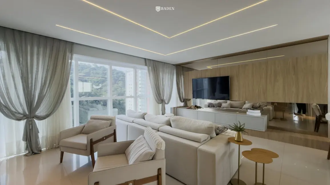 Foto 6 de Apartamento com 4 quartos à venda, 143m2 em Pioneiros, Balneario Camboriu - SC