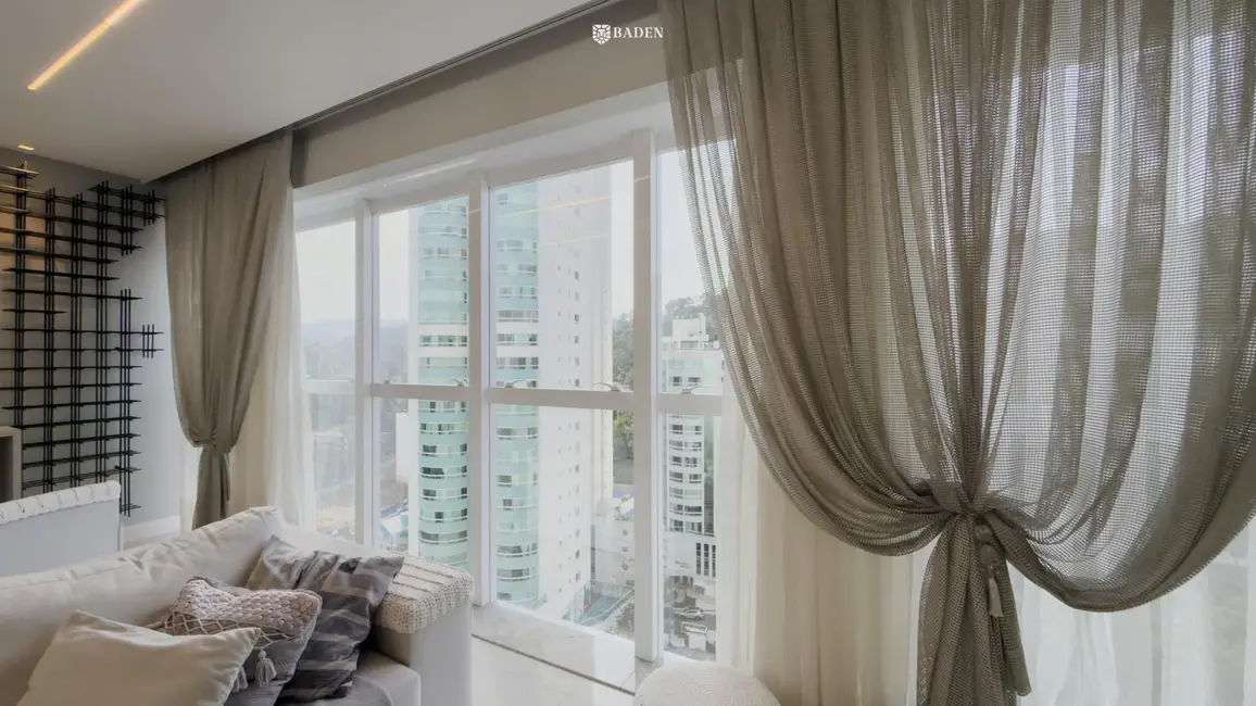Foto 9 de Apartamento com 4 quartos à venda, 143m2 em Pioneiros, Balneario Camboriu - SC