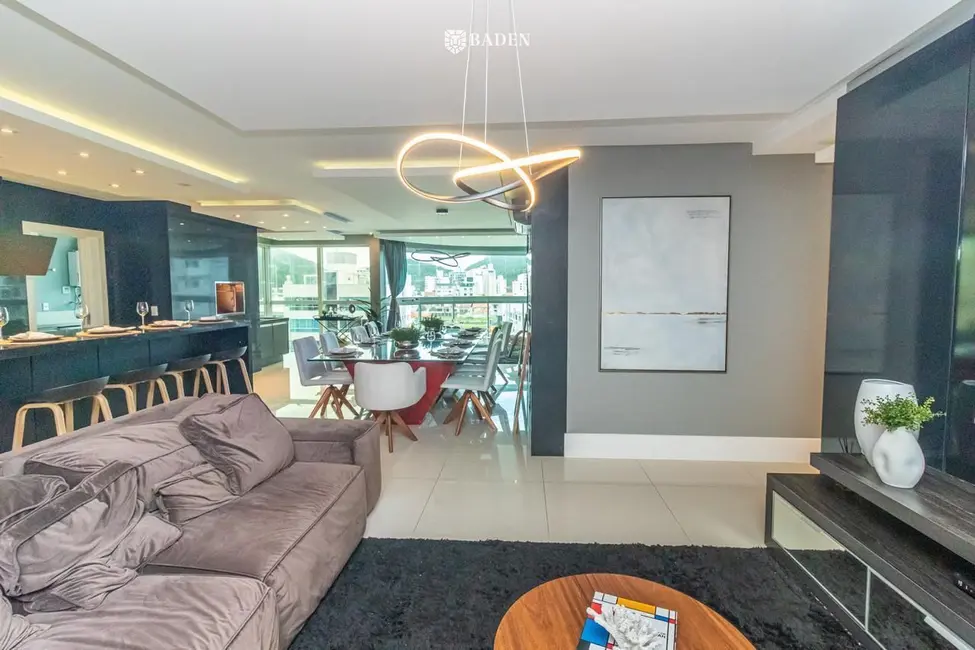 Foto 8 de Apartamento com 3 quartos à venda, 200m2 em Itajai - SC