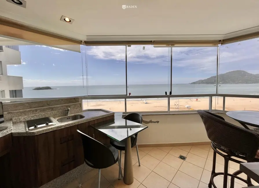 Apartamento com 4 quartos para alugar, 209m2 em Centro, Balneario Camboriu - SC - imagem 1 Foto 1 de Apartamento com 4 quartos para alugar, 209m2 em Centro, Balneario Camboriu - SC