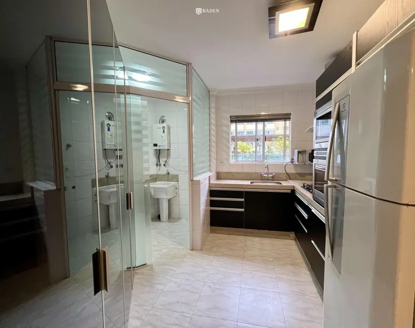 Foto 4 de Apartamento com 2 quartos para alugar, 87m2 em Pioneiros, Balneario Camboriu - SC