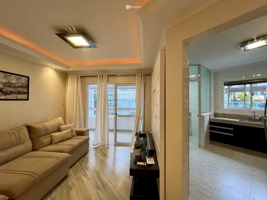 Foto 3 de Apartamento com 2 quartos para alugar, 87m2 em Pioneiros, Balneario Camboriu - SC