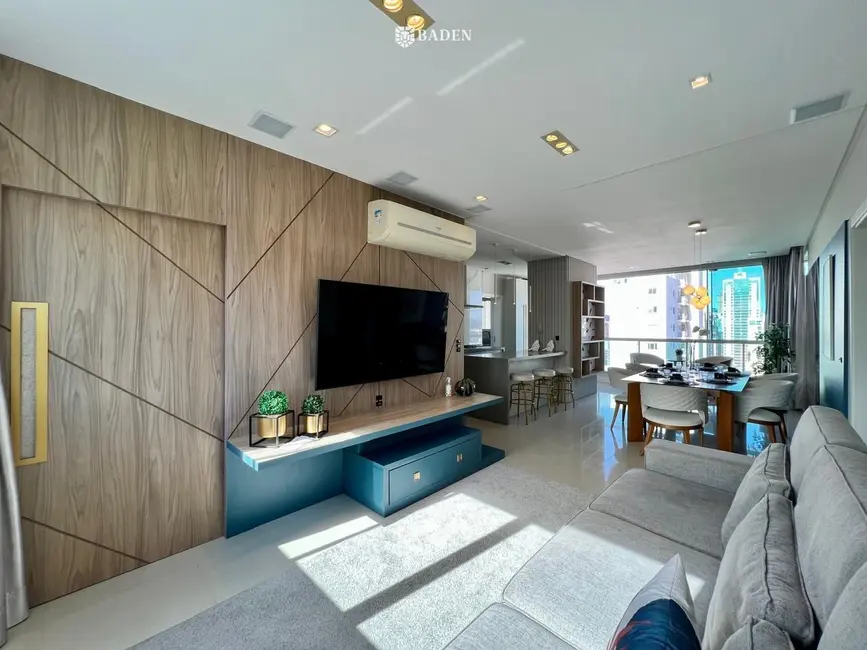 Foto 2 de Apartamento com 3 quartos à venda, 137m2 em Centro, Balneario Camboriu - SC