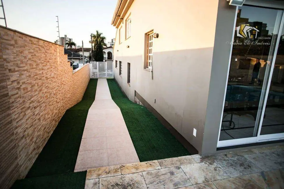 Foto 6 de Casa com 4 quartos à venda e para alugar, 942m2 em Michel, Criciuma - SC