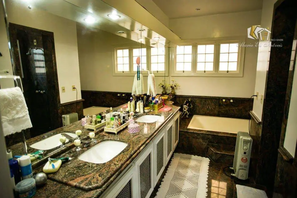 Foto 9 de Casa com 4 quartos à venda e para alugar, 942m2 em Michel, Criciuma - SC