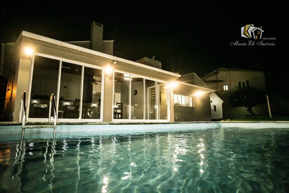 Foto 1 de Casa com 4 quartos à venda e para alugar, 942m2 em Michel, Criciuma - SC