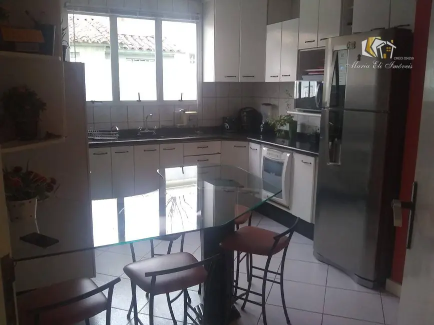 Foto 6 de Casa com 4 quartos à venda, 673m2 em Próspera, Criciuma - SC