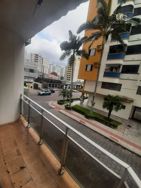 Foto 6 de Apartamento com 3 quartos à venda, 156m2 em Centro, Criciuma - SC