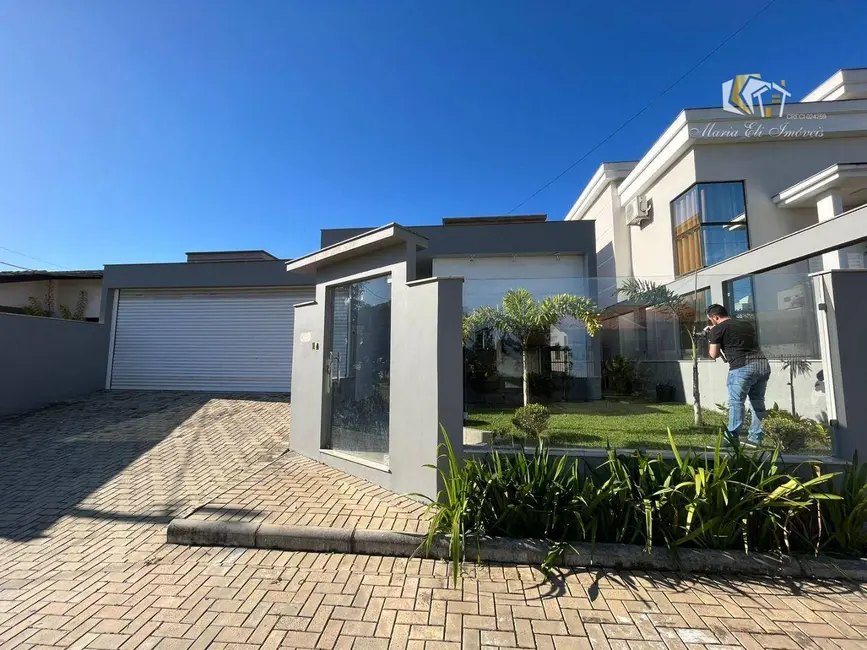 Casa com 3 quartos à venda, 238m2 em Pinheirinho, Criciuma - SC - imagem 8 Foto 8 de Casa com 3 quartos à venda, 238m2 em Pinheirinho, Criciuma - SC