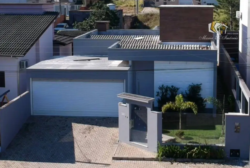 Foto 1 de Casa com 3 quartos à venda, 238m2 em Pinheirinho, Criciuma - SC