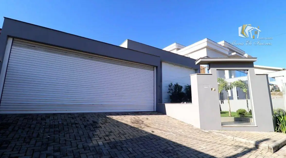 Casa com 3 quartos à venda, 238m2 em Pinheirinho, Criciuma - SC - imagem 6 Foto 6 de Casa com 3 quartos à venda, 238m2 em Pinheirinho, Criciuma - SC