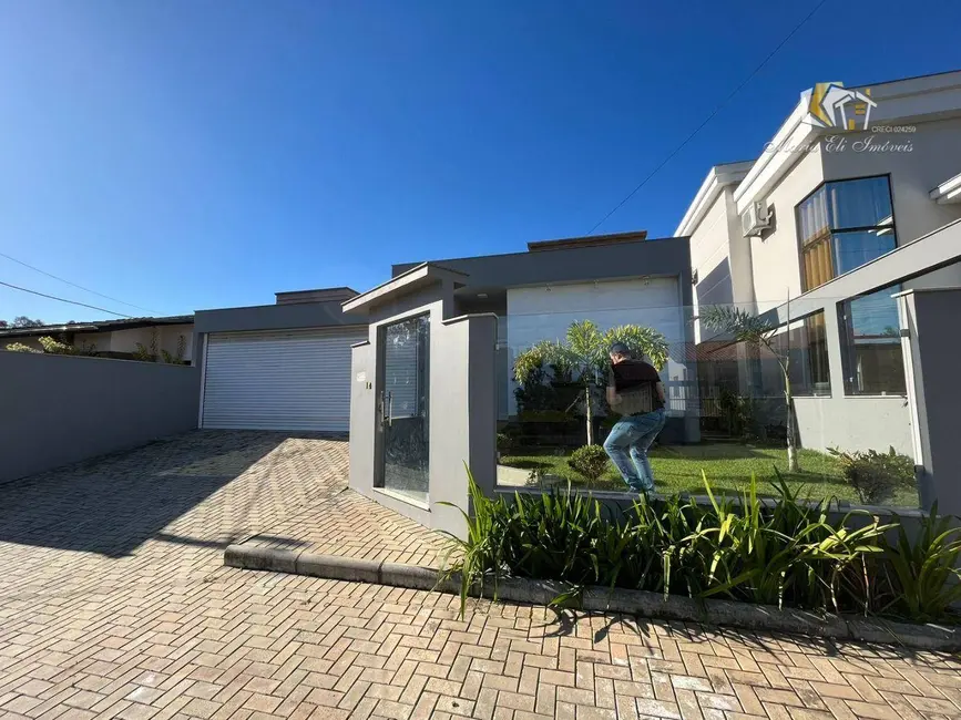 Foto 4 de Casa com 3 quartos à venda, 238m2 em Pinheirinho, Criciuma - SC