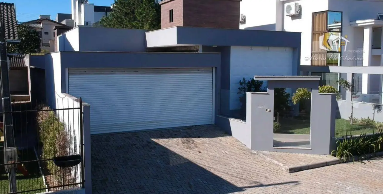 Foto 2 de Casa com 3 quartos à venda, 238m2 em Pinheirinho, Criciuma - SC
