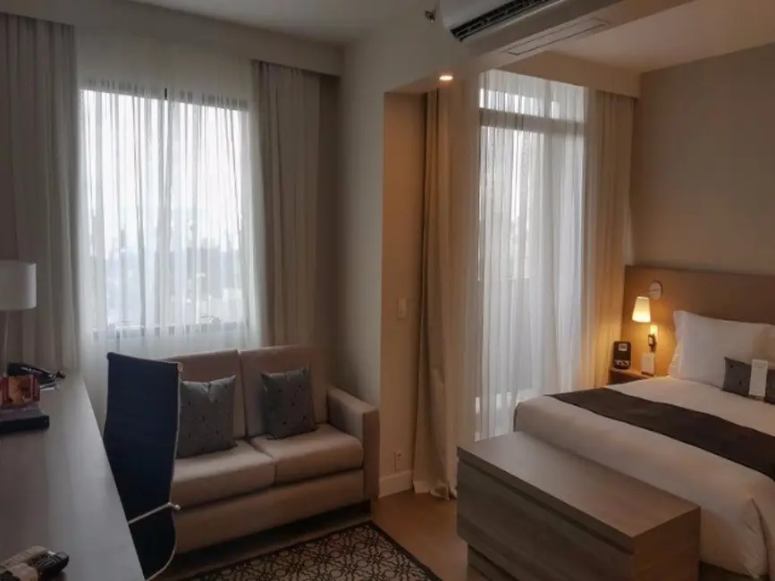 Loft / Flat com 1 quarto à venda, 37m2 em Itaim Bibi, São Paulo - SP - imagem 3 Foto 3 de Loft / Flat com 1 quarto à venda, 37m2 em Itaim Bibi, São Paulo - SP