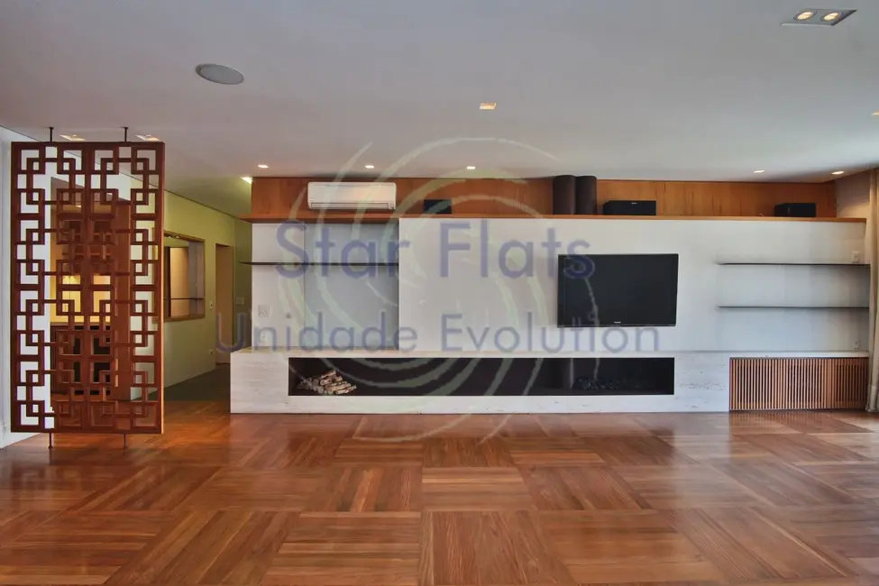 Apartamento com 3 quartos para alugar, 258m2 em Jardim Europa, São Paulo - SP - imagem 8 Foto 8 de Apartamento com 3 quartos para alugar, 258m2 em Jardim Europa, São Paulo - SP