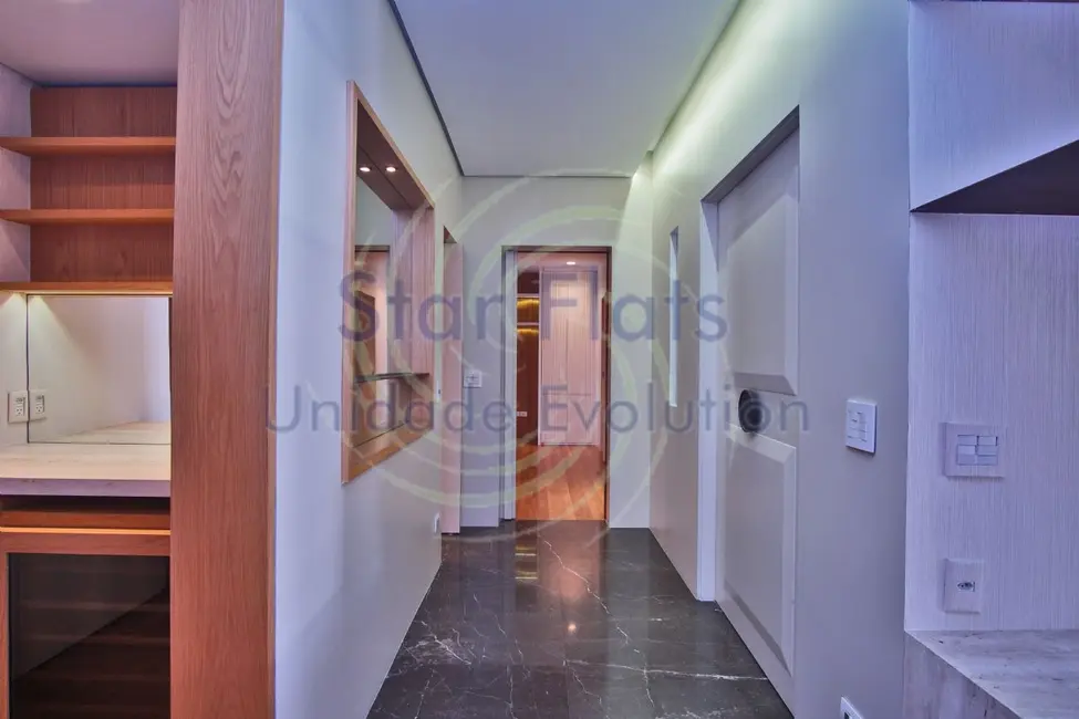 Apartamento com 3 quartos para alugar, 258m2 em Jardim Europa, São Paulo - SP - imagem 6 Foto 6 de Apartamento com 3 quartos para alugar, 258m2 em Jardim Europa, São Paulo - SP