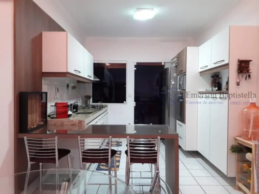 Foto 1 de Casa com 2 quartos à venda, 90m2 em Jardim São João, Itatiba - SP