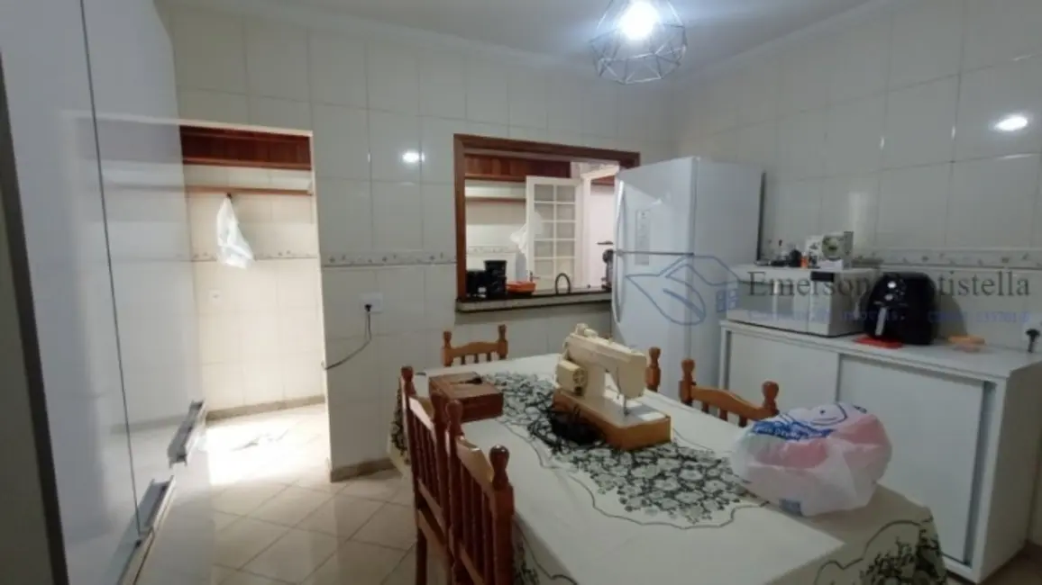 Foto 3 de Casa com 2 quartos à venda, 168m2 em Loteamento Rei de Ouro, Itatiba - SP