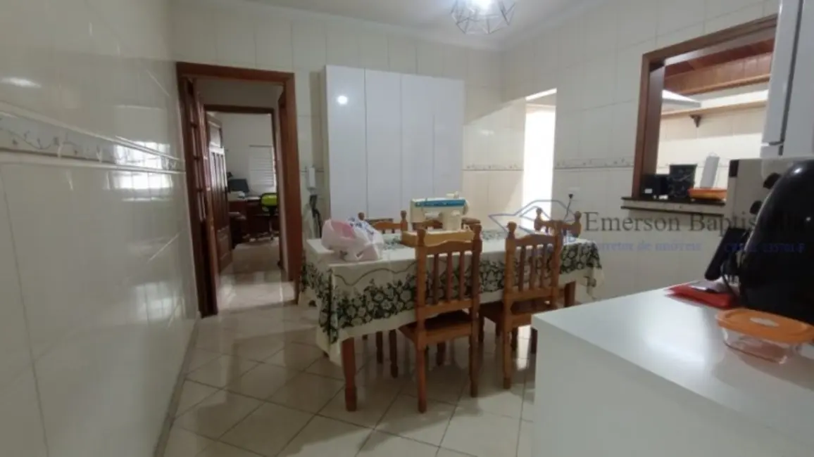 Foto 4 de Casa com 2 quartos à venda, 168m2 em Loteamento Rei de Ouro, Itatiba - SP